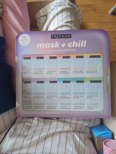 Freeman mask and - freeman, chill